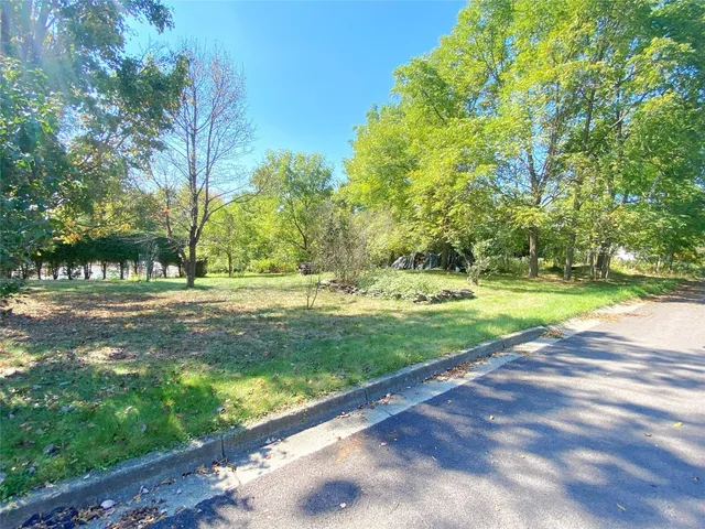 $415,000 | 23 Pembroke Drive, Endicott, NY 13760