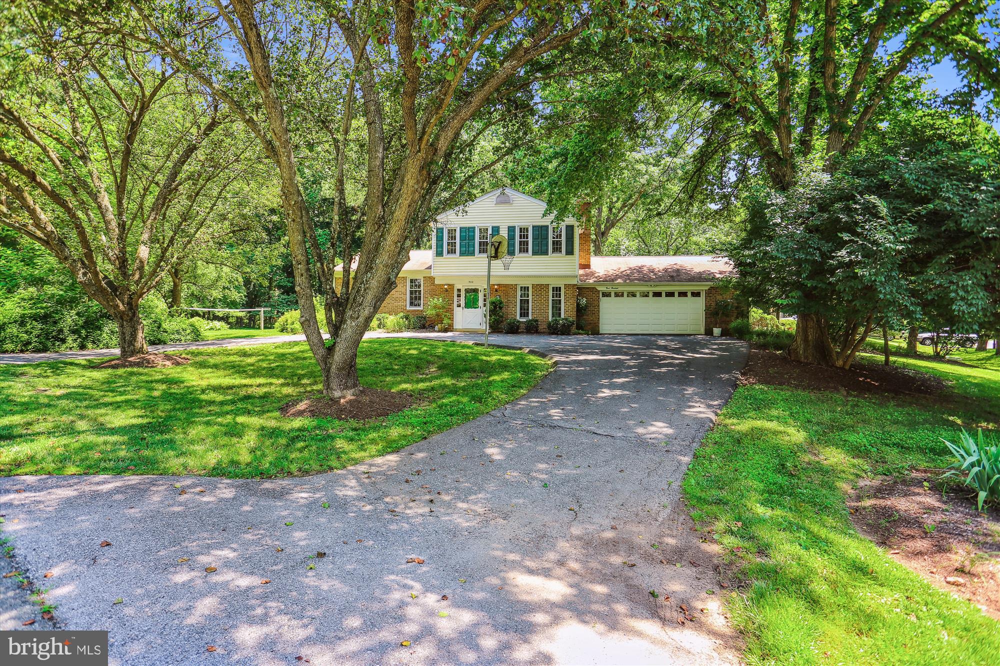 900 Windmill Lane Silver Spring, MD 20905 - Photo 3 of 83