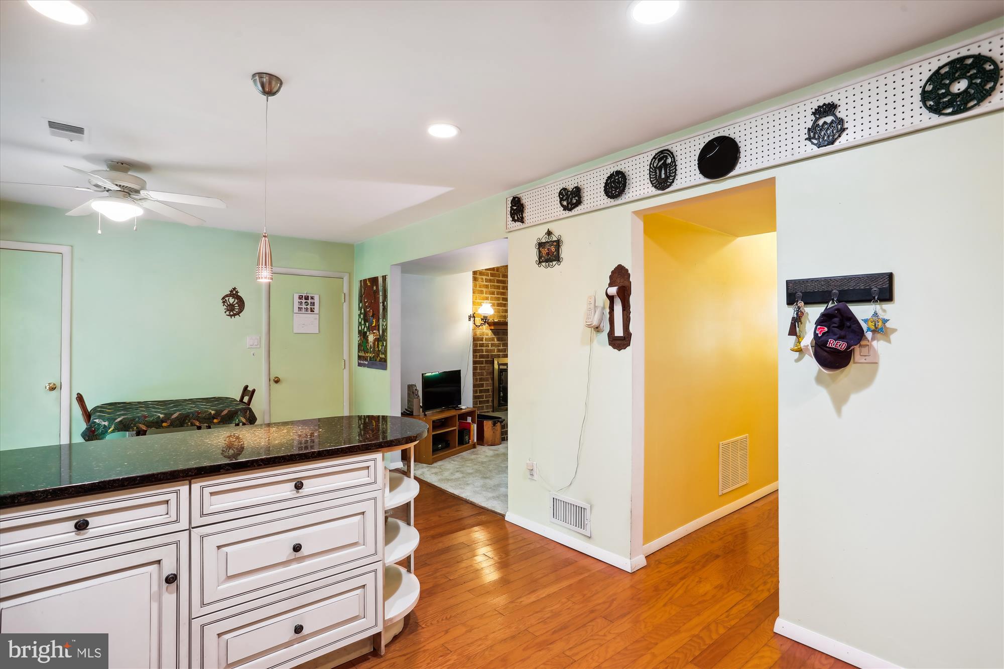 900 Windmill Lane Silver Spring, MD 20905 - Photo 32 of 83