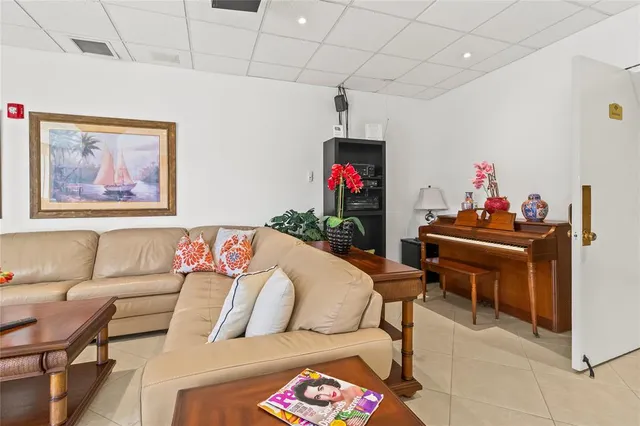 $519,000 | 800 Southeast 20th Avenue, Unit 809, Deerfield Beach, FL 33441