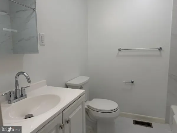 $2,200 | 216 Wood Avenue, Winchester, VA 22601
