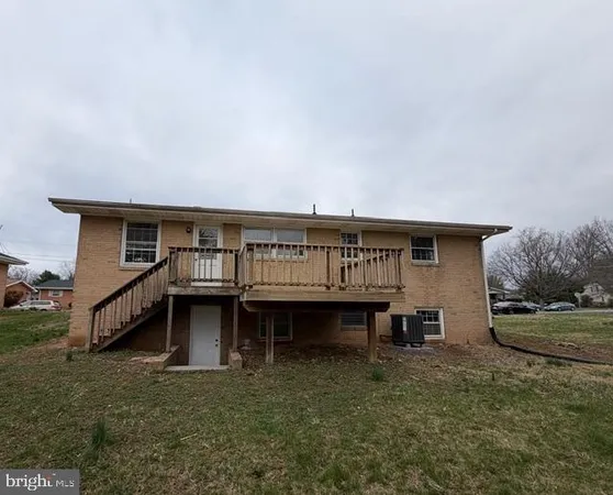 $2,200 | 216 Wood Avenue, Winchester, VA 22601