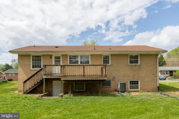 $2,200 | 216 Wood Avenue, Winchester, VA 22601