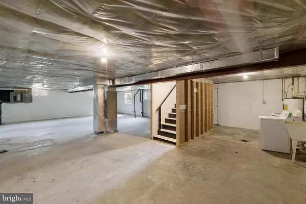 $2,200 | 216 Wood Avenue, Winchester, VA 22601