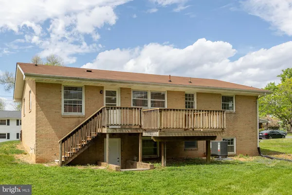 $2,200 | 216 Wood Avenue, Winchester, VA 22601