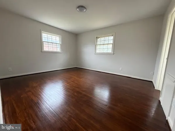 $2,350 | 216 Wood Avenue, Winchester, VA 22601