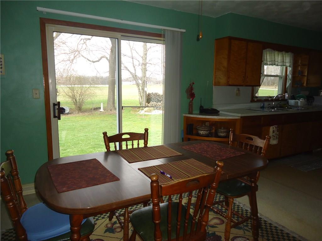 356 Colt Road Transfer, PA 16154 - Photo 4 of 15 Gallery Image 4