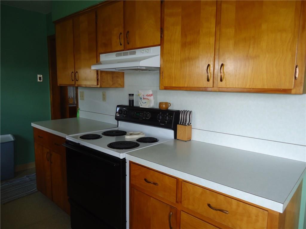 356 Colt Road Transfer, PA 16154 - Photo 5 of 15 Gallery Image 5