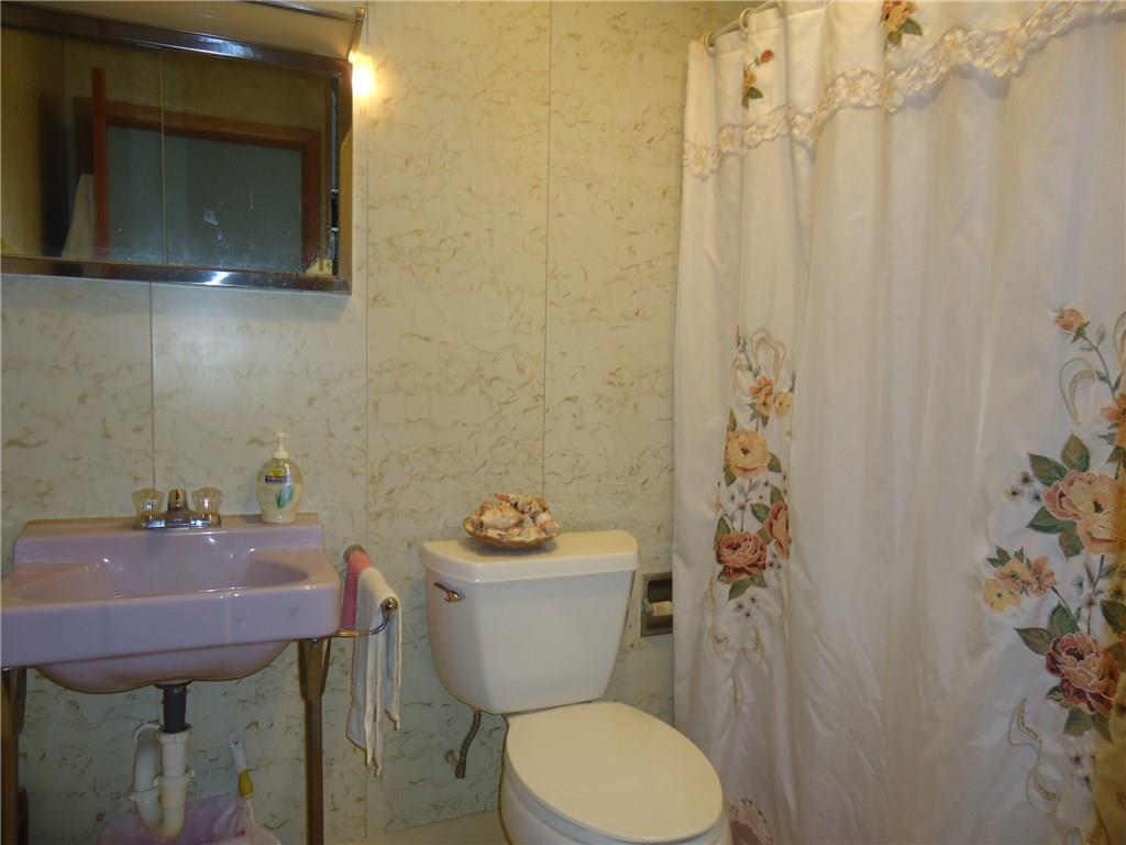 356 Colt Road Transfer, PA 16154 - Photo 8 of 15 Gallery Image 8