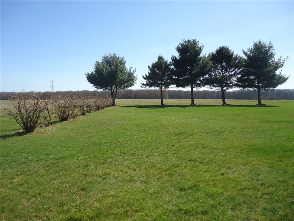 356 Colt Road Transfer, PA 16154 - Photo 10 of 15 Gallery Image 10