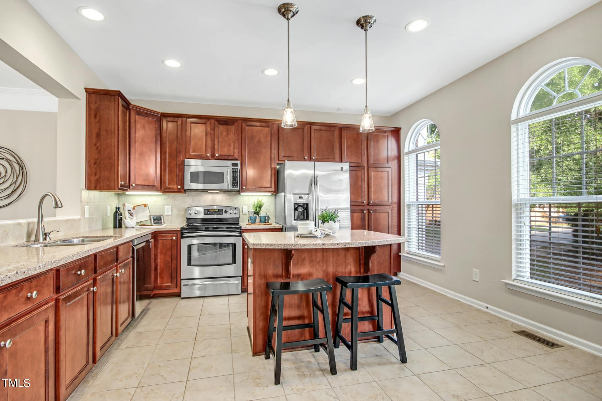 2531 Laurel Cherry Street Raleigh, NC 27612 - Photo 8 of 25 010-471741-2531_Laurel_Cherry_Street_IMG
