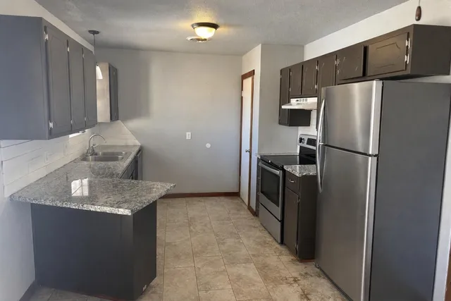 $1,750 | 1415 Holliday, Plainview, TX 79072