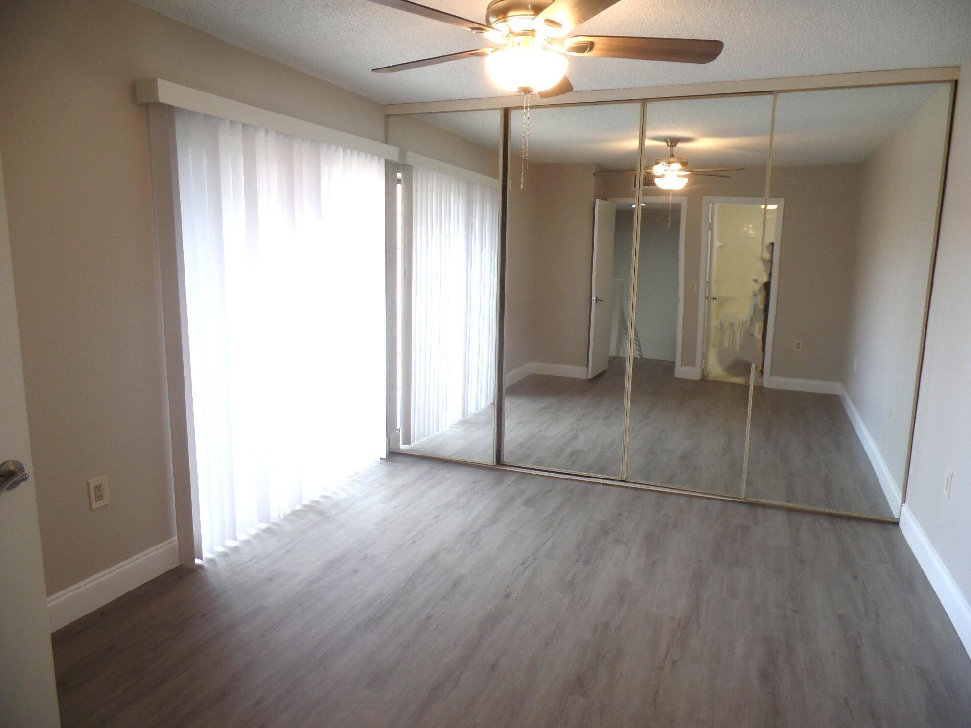 843 Blue Ridge Circle West Palm Beach, FL 33409 - Photo 13 of 17 SAM_9513