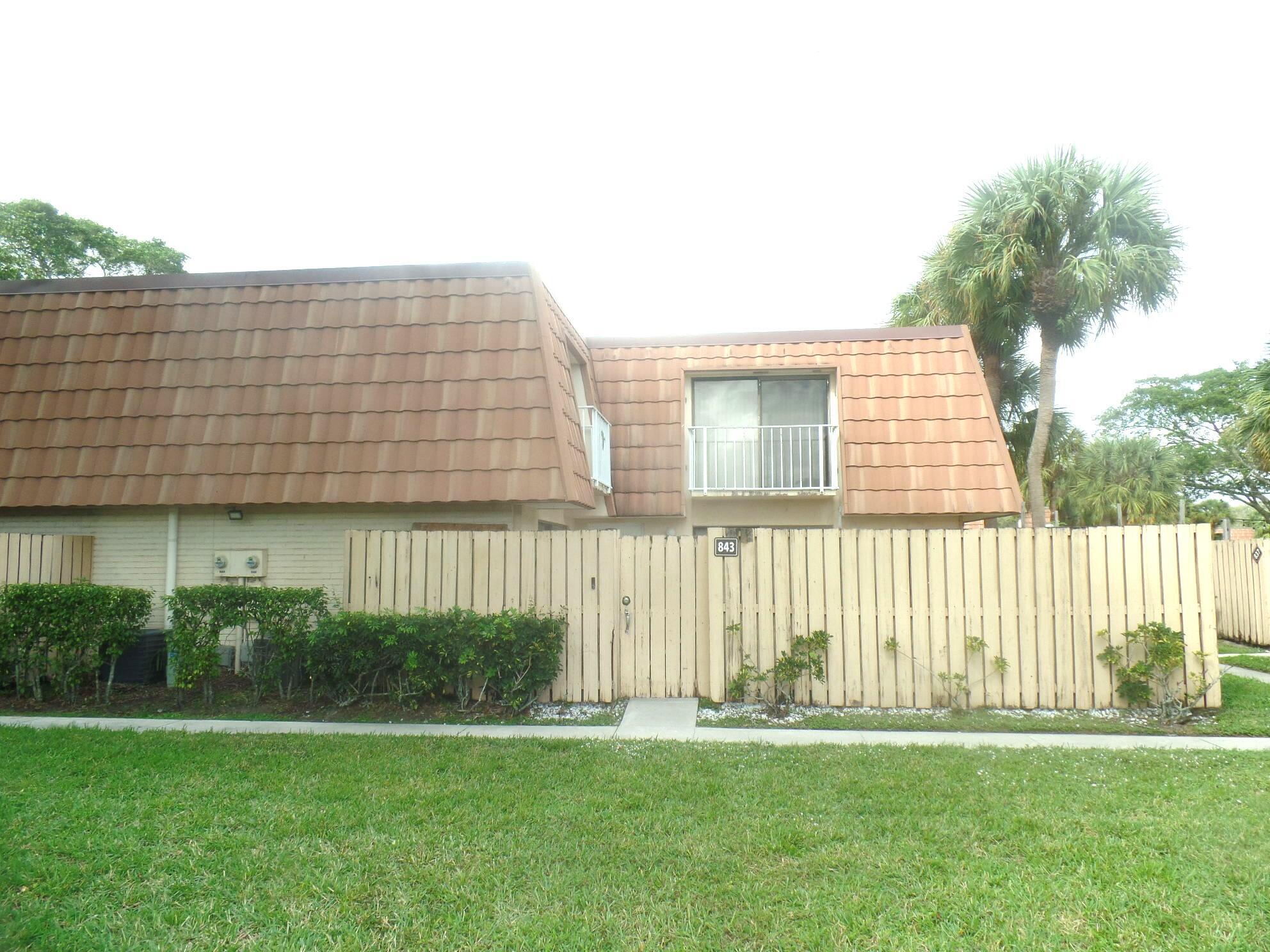 843 Blue Ridge Circle West Palm Beach, FL 33409 - Photo 3 of 17 SAM_9464