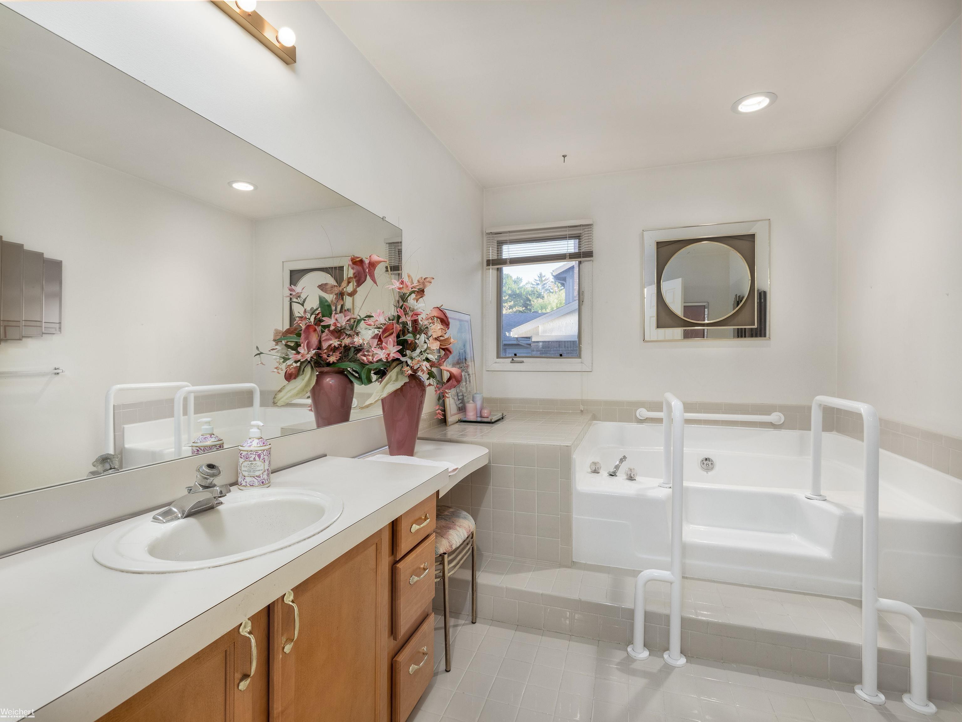 457 Lake Forest Road Rochester, MI 48309 - Photo 23 of 36