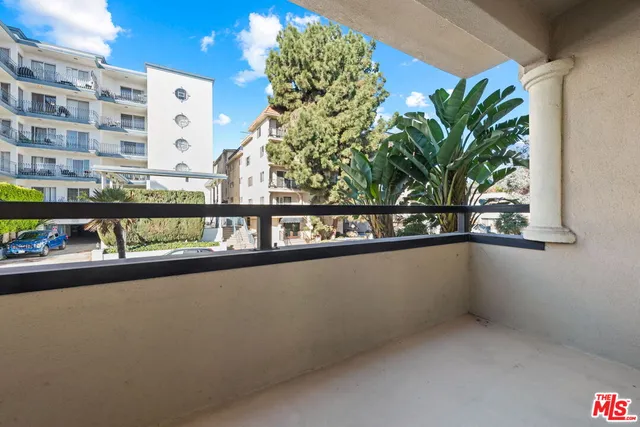 $650,000 | 11646 Chenault Street, Unit 2, Los Angeles, CA 90049