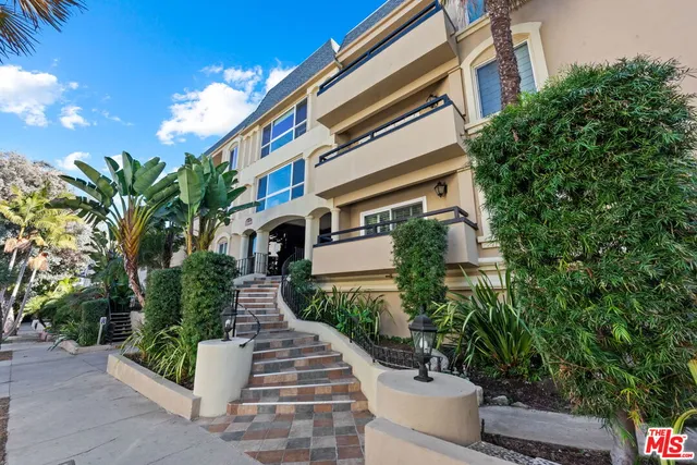 $650,000 | 11646 Chenault Street, Unit 2, Los Angeles, CA 90049