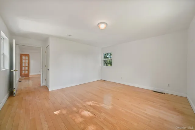 $325,000 | 14 Larson Lane, Pine Bush, NY 12566