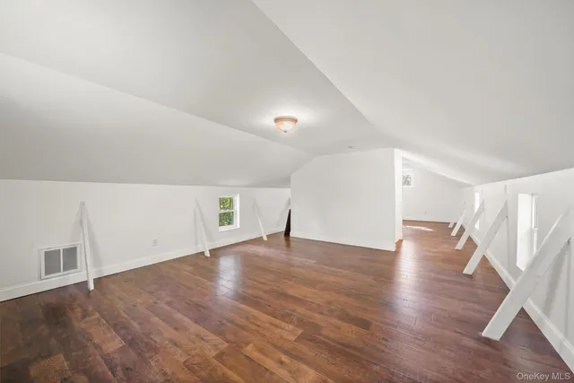 $325,000 | 14 Larson Lane, Pine Bush, NY 12566