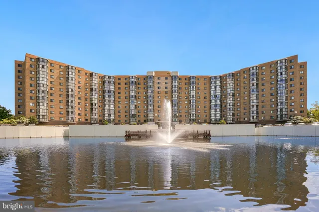 $279,900 | 3330 North Leisure World Boulevard, Unit 5214, Silver Spring, MD 20906