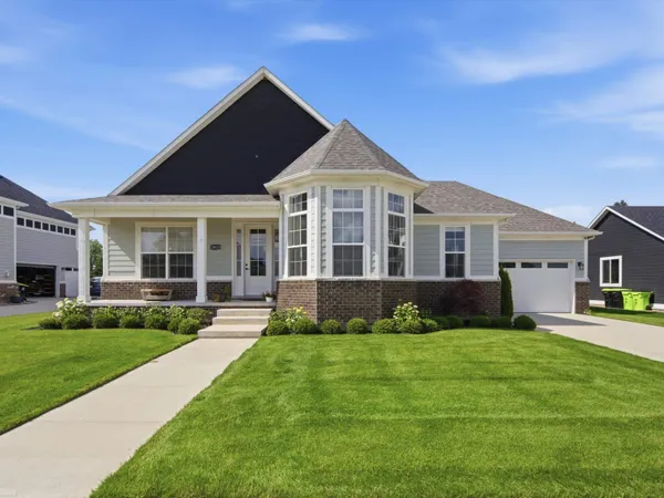 $610,000 | 19415 Rachael Drive, Macomb, MI 48042