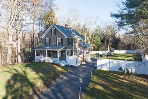 $1,799,000 | 556 Wellesley Street, Weston, MA 02493