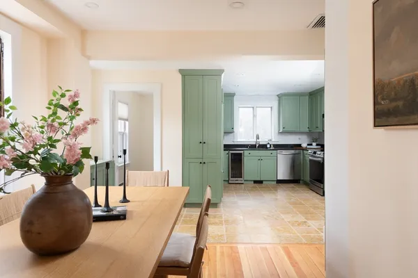 $1,799,000 | 556 Wellesley Street, Weston, MA 02493