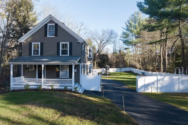 $1,799,000 | 556 Wellesley Street, Weston, MA 02493