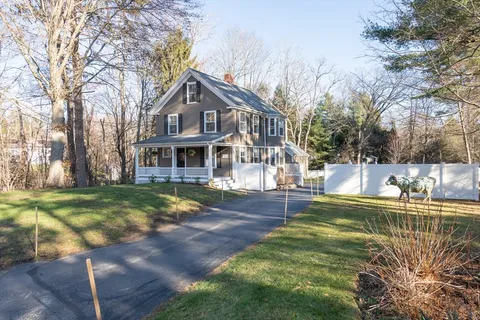 $1,799,000 | 556 Wellesley Street, Weston, MA 02493