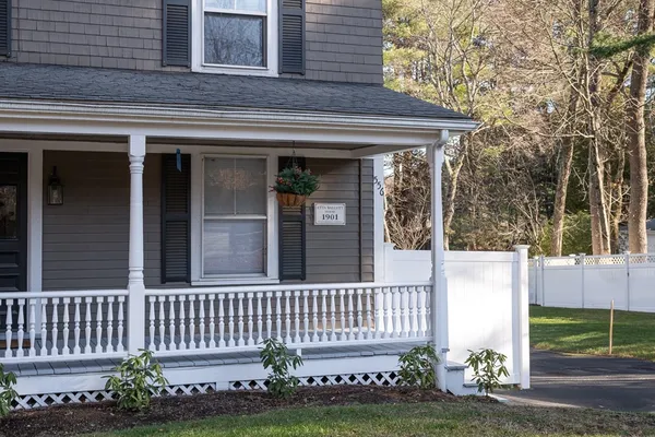 $1,799,000 | 556 Wellesley Street, Weston, MA 02493