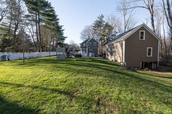 $1,799,000 | 556 Wellesley Street, Weston, MA 02493