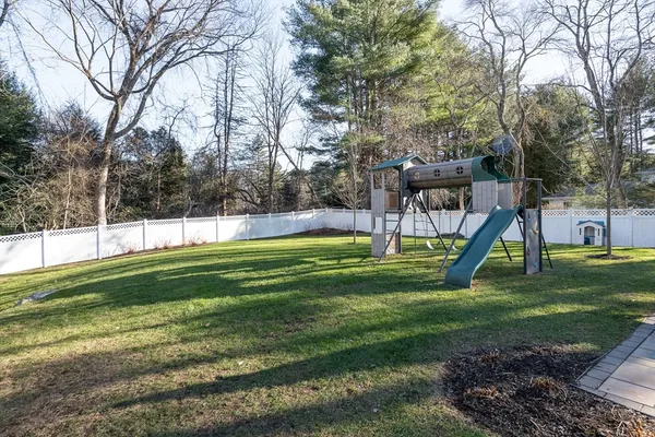 $1,799,000 | 556 Wellesley Street, Weston, MA 02493