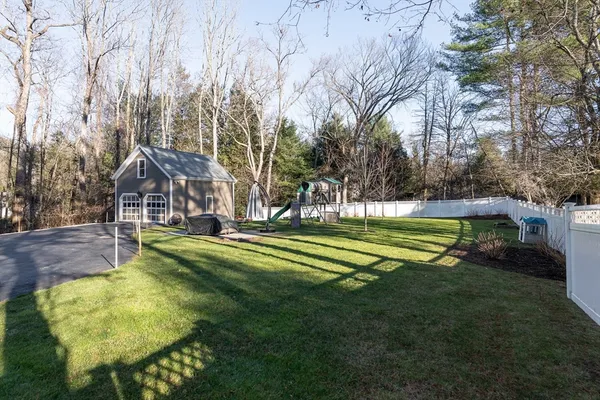 $1,799,000 | 556 Wellesley Street, Weston, MA 02493