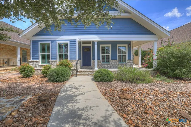 $506,000 | 944 Hudson Lane, New Braunfels, TX 78130