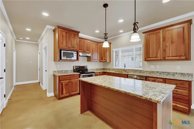 $506,000 | 944 Hudson Lane, New Braunfels, TX 78130