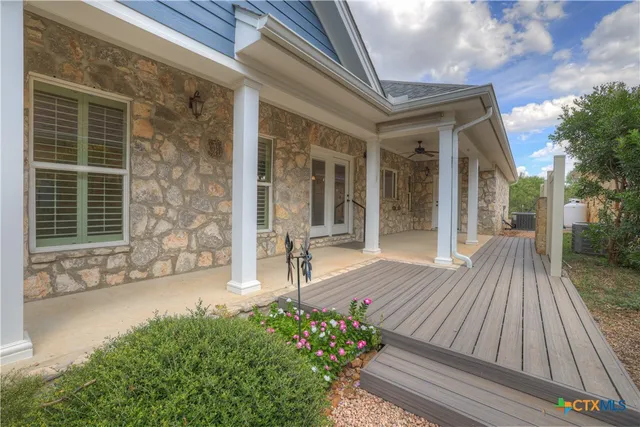 $506,000 | 944 Hudson Lane, New Braunfels, TX 78130