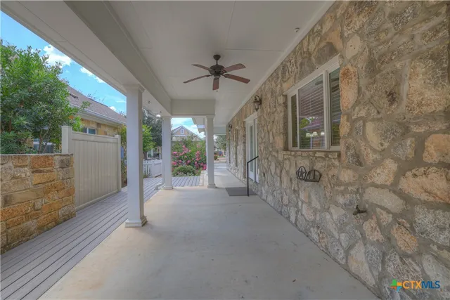 $506,000 | 944 Hudson Lane, New Braunfels, TX 78130