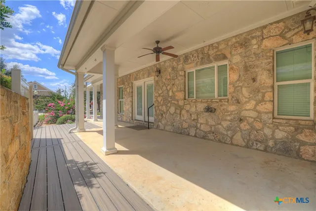 $506,000 | 944 Hudson Lane, New Braunfels, TX 78130