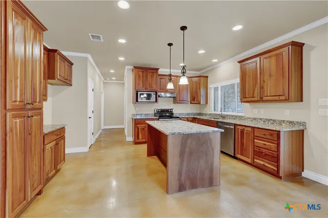 $506,000 | 944 Hudson Lane, New Braunfels, TX 78130