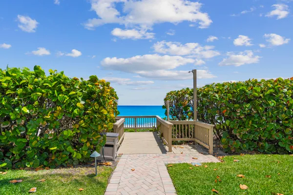 $8,000 | 500 Ocean Drive, Unit E8C, Juno Beach, FL 33408