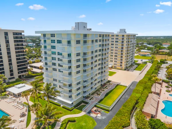 $8,000 | 500 Ocean Drive, Unit E8C, Juno Beach, FL 33408
