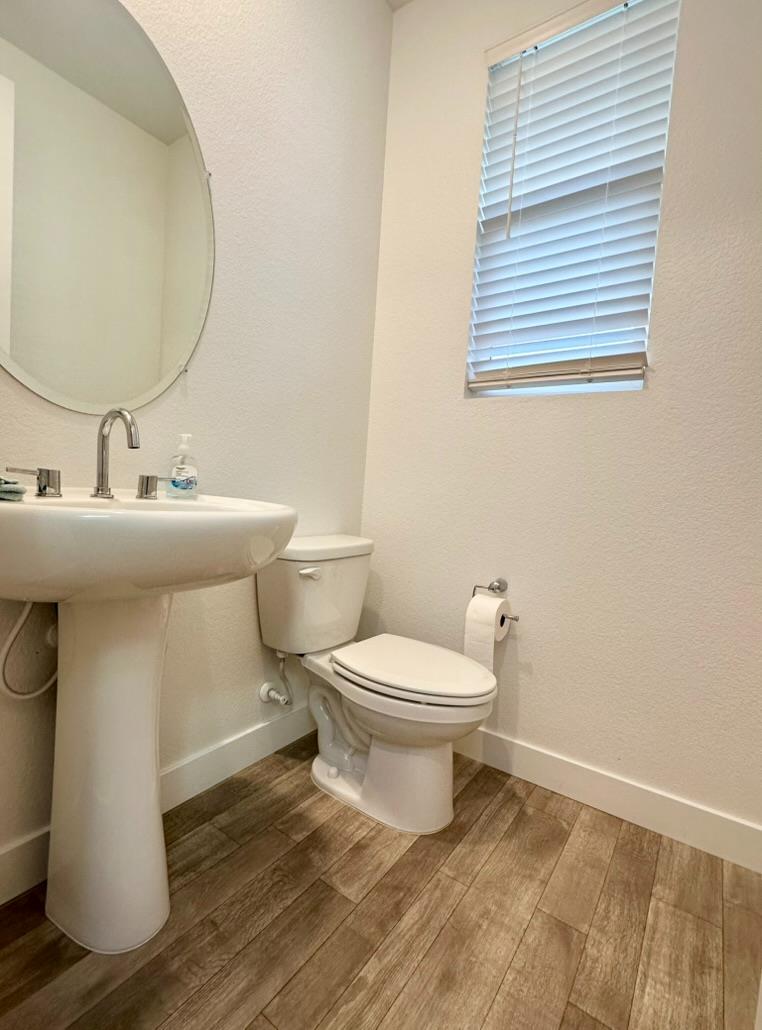 1770 Flaxen Court Manteca, CA 95337 - Photo 11 of 27 Downstair half bath