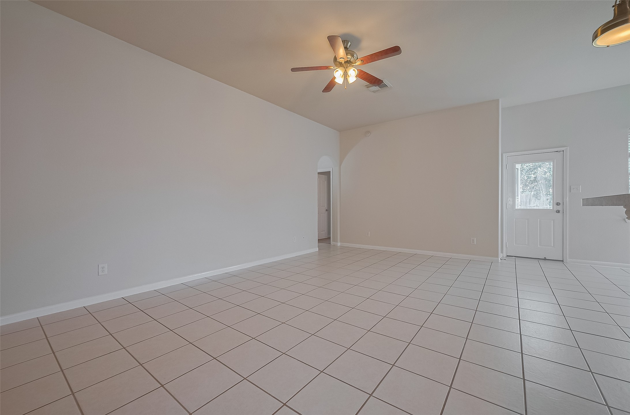 21406 Rioja Bluff Lane Katy, TX 77449 - Photo 5 of 41