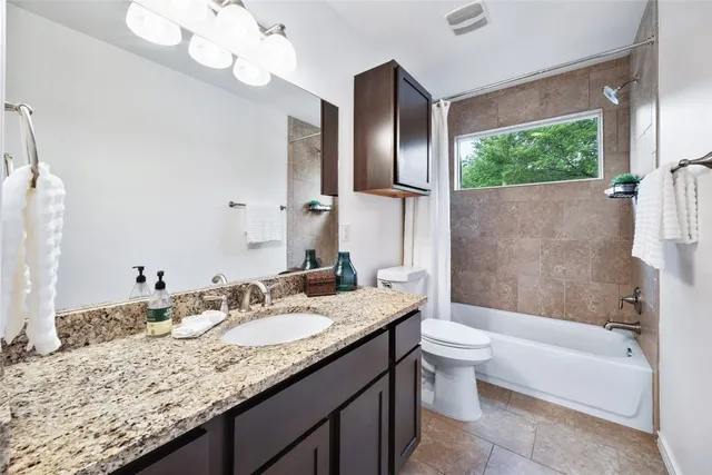 $2,800 | 3407 Banton Road, Unit A, Austin, TX 78722