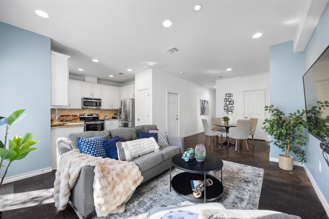 3407 Banton Road, Unit A Austin, TX 78722 - Photo 28 of 39 Living room featuring baseboards and recessed lighting