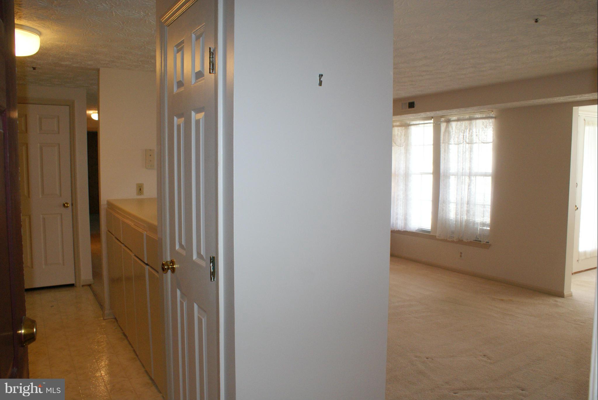 807 Deering Road, Unit 7D Pasadena, MD 21122 - Photo 8 of 17 Interior (General)