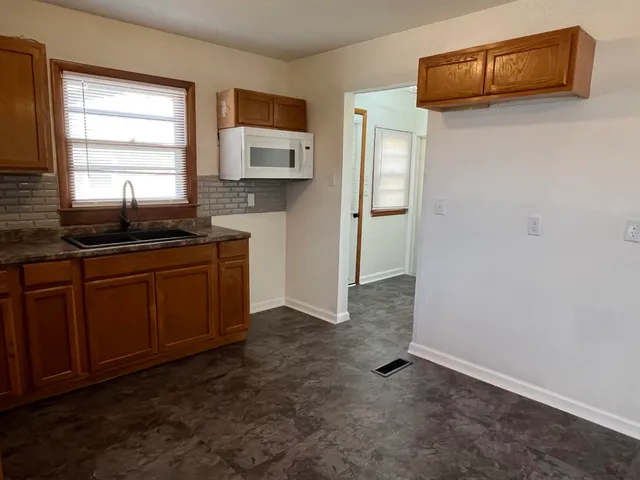 $130,000 | 219 Jones Street, El Dorado, KS 67042