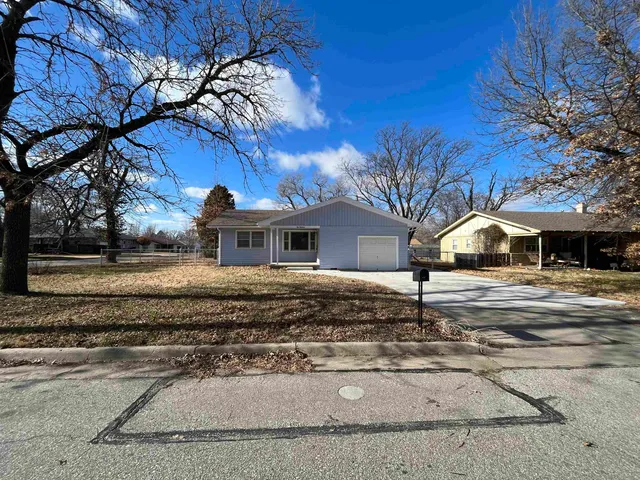 $130,000 | 219 Jones Street, El Dorado, KS 67042