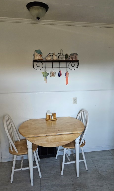 27 Stocker Street Springfield, MA 01129 - Photo 9 of 20 Gallery Image 9