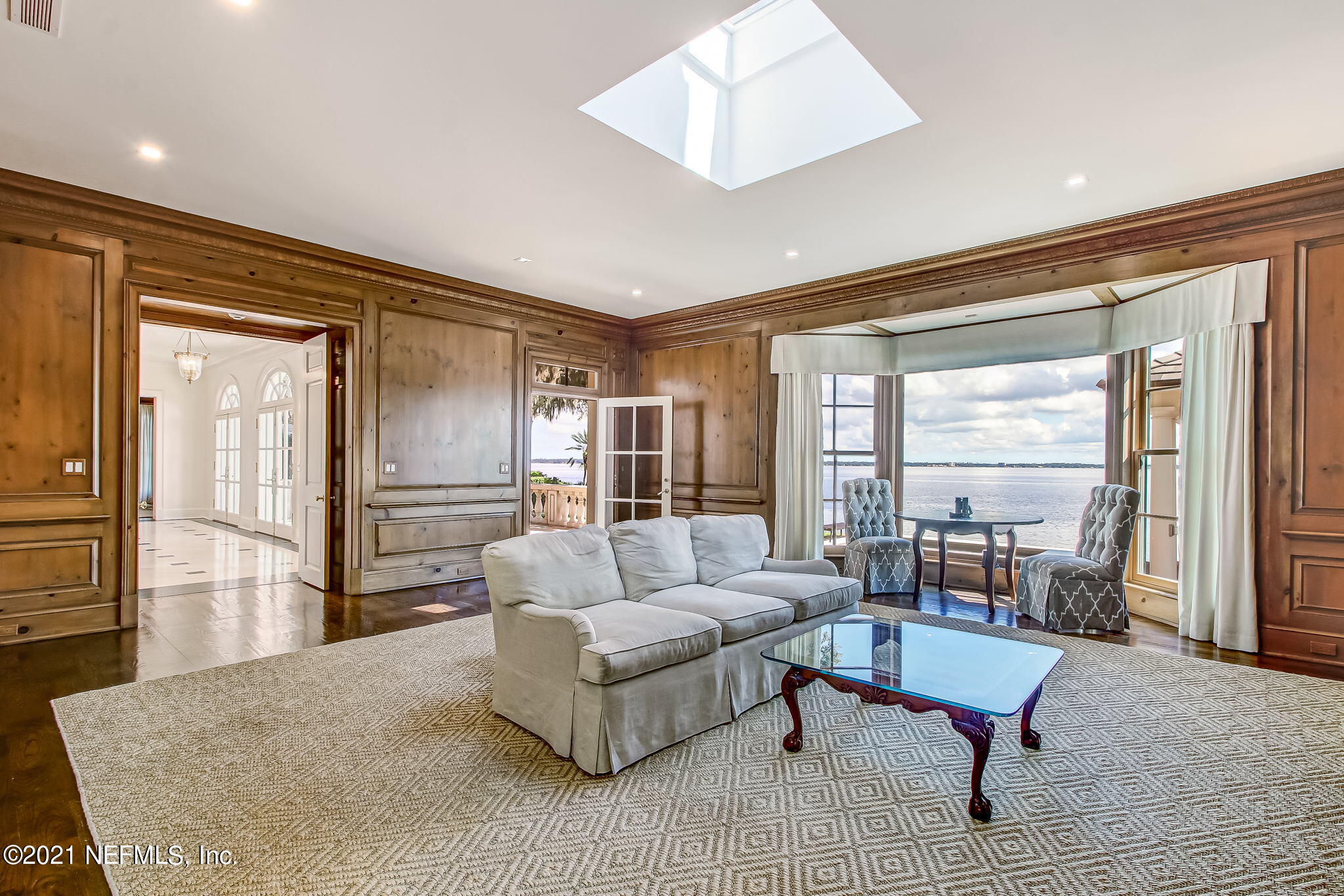 3955 Ortega Boulevard Jacksonville, FL 32210 - Photo 40 of 170 a living room with furniture and a large window